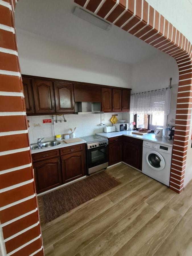 Gomes & Fortunato House Casais Brancos Exteriör bild